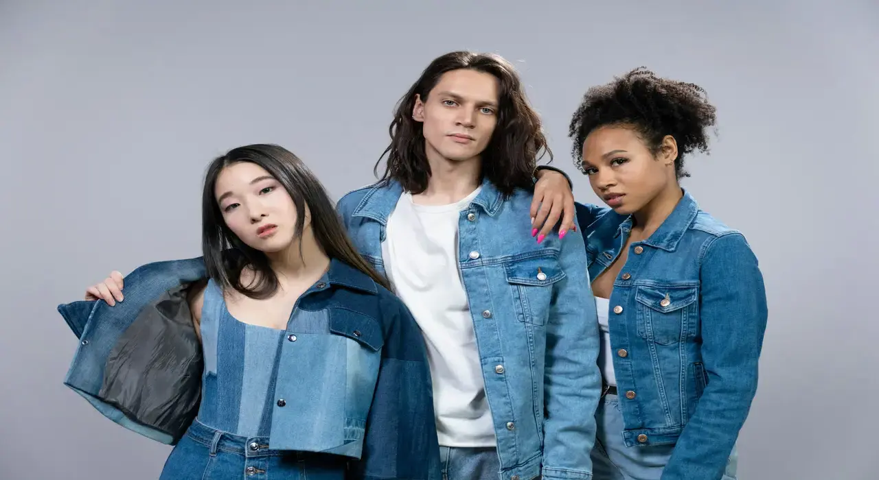 Looks com Jeans para Mulheres Maduras Do Básico ao Chique