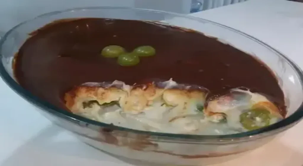 RECEITA BOMBA DE UVA NA TRAVESSA FIT