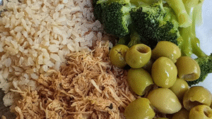 Leia mais sobre o artigo ARROZ INTEGRAL COM FRANGO DESFIADO E BRÓCOLIS