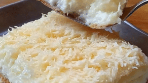 Leia mais sobre o artigo BOLO DE COCO GELADO E MOLHADINHO