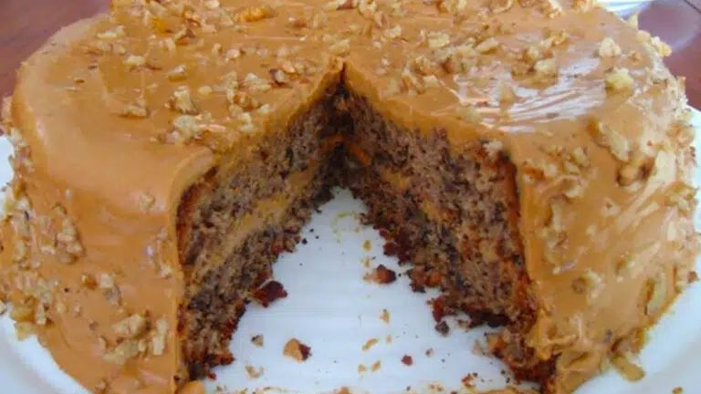 BOLO DE NOZES