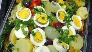 Leia mais sobre o artigo SALADA FÁCIL COM BACALHAU