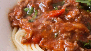 Leia mais sobre o artigo RECEITA MACARRÃO COM CARNE MOÍDA