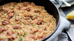 Leia mais sobre o artigo ARROZ CREMOSO DE LINGUIÇA