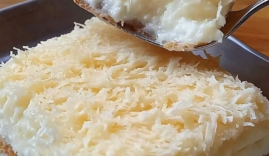 Bolo de Coco Gelado Simples e Molhadinho