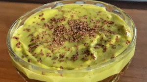 Leia mais sobre o artigo Mousse de Abacate com Cacau para Diabéticos