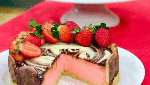 Leia mais sobre o artigo Torta Holandesa de Morango