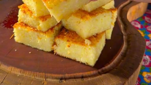 Torta de Mandioca com Milho