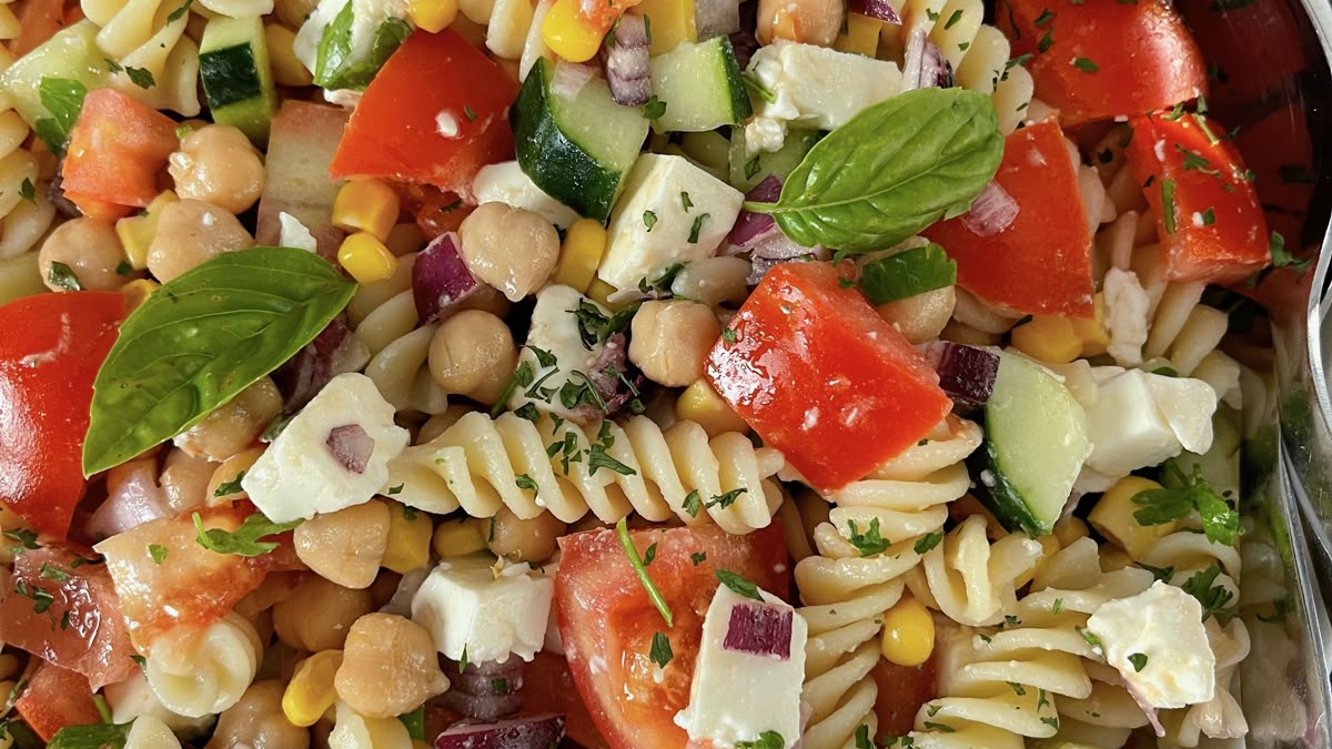 Salada de Macarrão com Legumes Grelhados