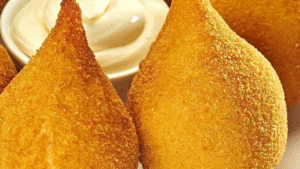 Leia mais sobre o artigo Coxinha Caseira