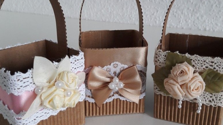 Artesanato com Papelão: Ideias Criativas que Podem Gerar Renda Extra