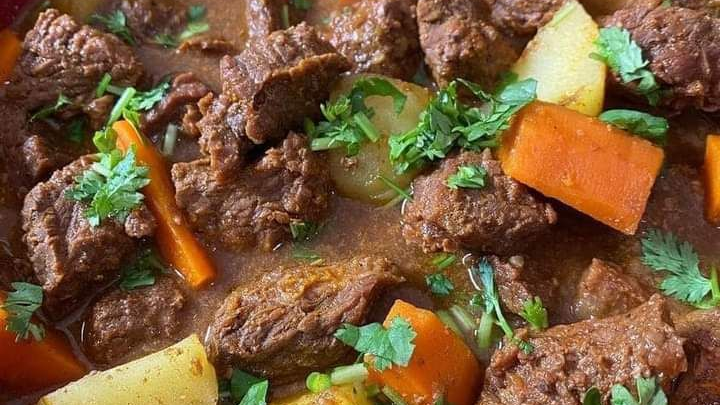 Picadinho de Carne com Legumes na Panela de Pressão