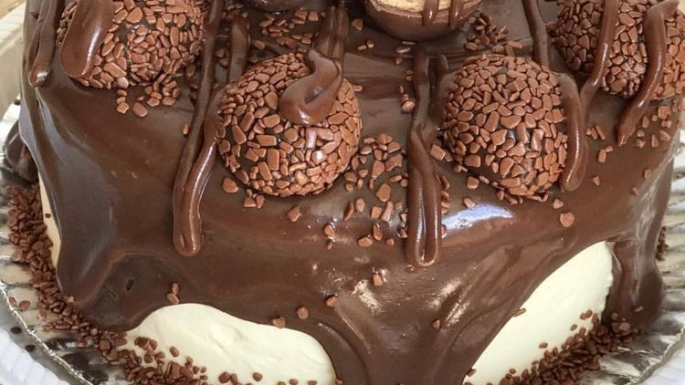 Bolo de Sonho de Valsa