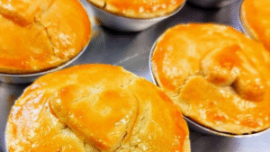 Leia mais sobre o artigo EMPADA DE FRANGO CREMOSO