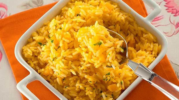 ARROZ COM ABÓBORA E ORA-PRO-NÓBIS SIMPLES