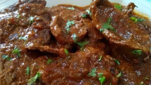 Leia mais sobre o artigo Bife no Molho