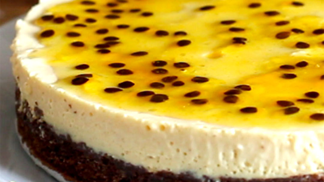 Torta mousse de maracujá