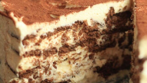 Leia mais sobre o artigo Torta de Bolacha com Nata: A Melhor Torta que Você Vai Comer Hoje
