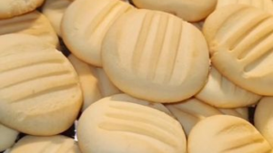 Leia mais sobre o artigo Biscoito Amanteigado Caseiro que Derrete na Boca