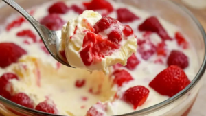 Leia mais sobre o artigo Nuvem de Morango Cremosa e Leve como Algodão